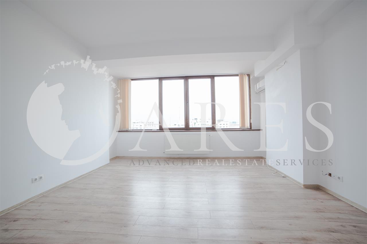 Vanzare Apartament 3 Camere Mall Vitan