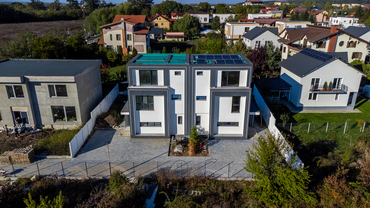 CORBEANCA  VILA PASIVA,4 CAMERE,216 MP,TEREN 387 MP,VEDERE LAC,LA CHEIE!