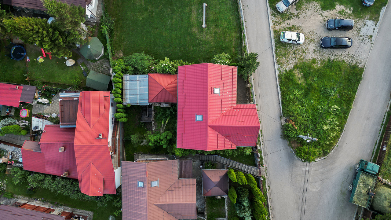 Vila in Busteni Poiana Tapului cu vedere panoramica catre Muntii Bucegi