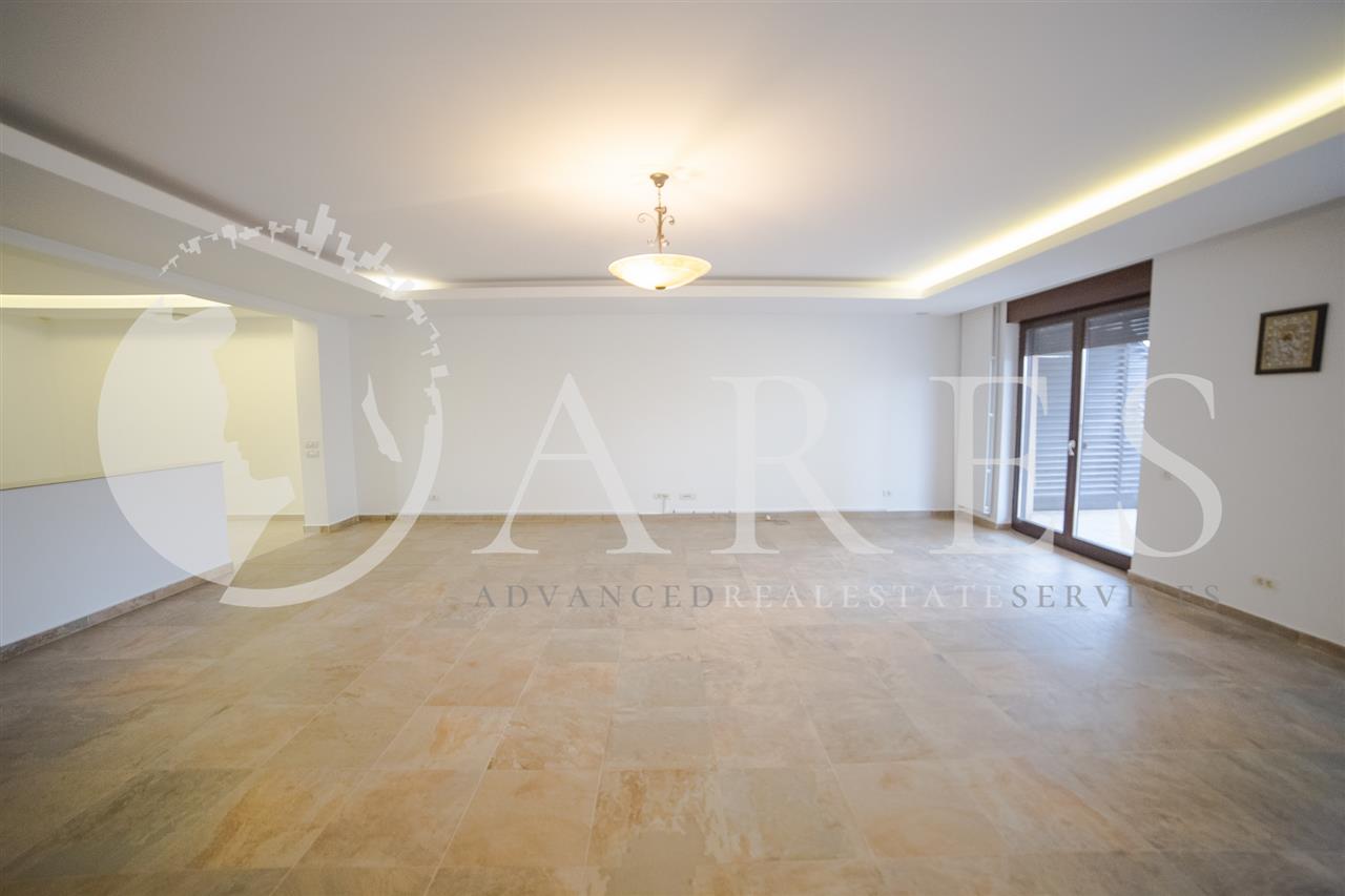 Inchiriere Apartament 4 Camere Romana Penthouse Nemobilat