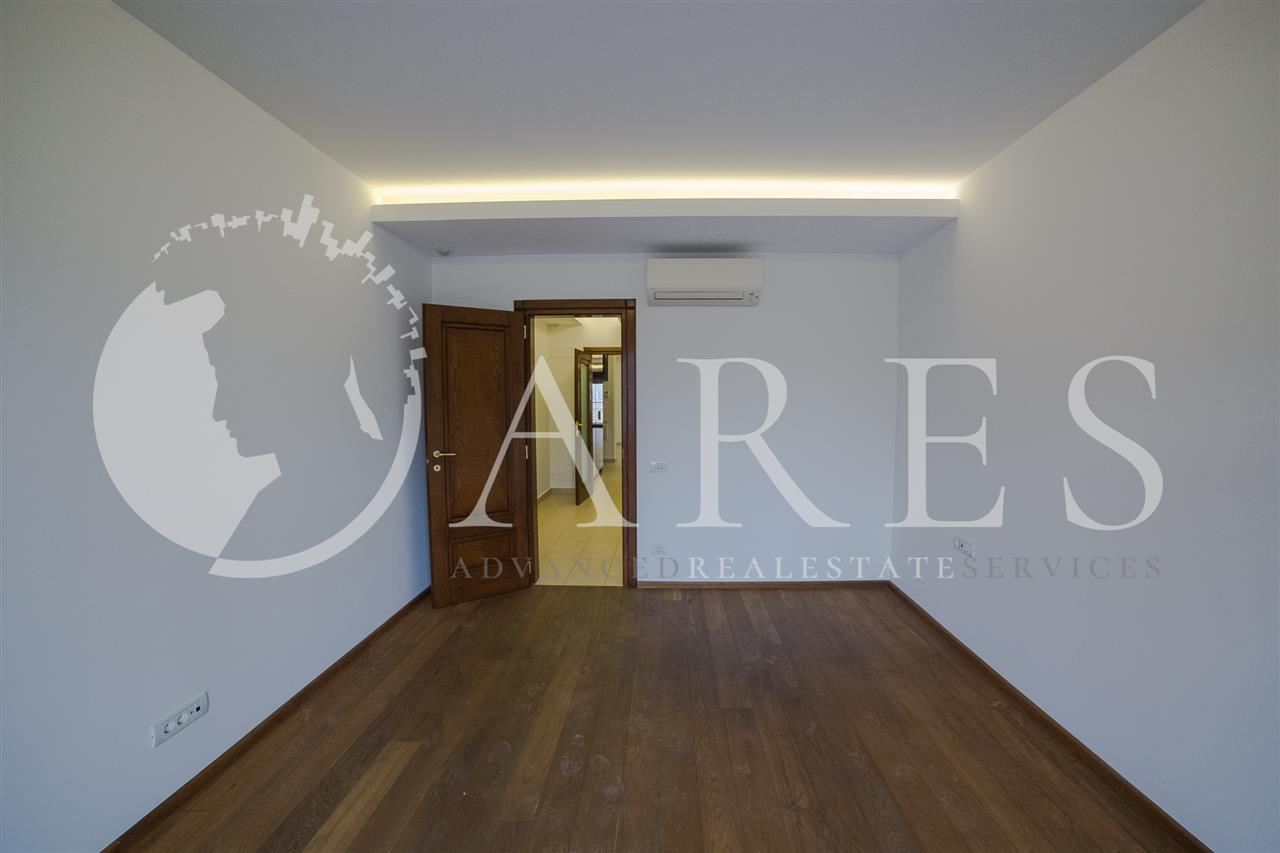 Inchiriere Apartament 4 Camere Romana Penthouse Nemobilat