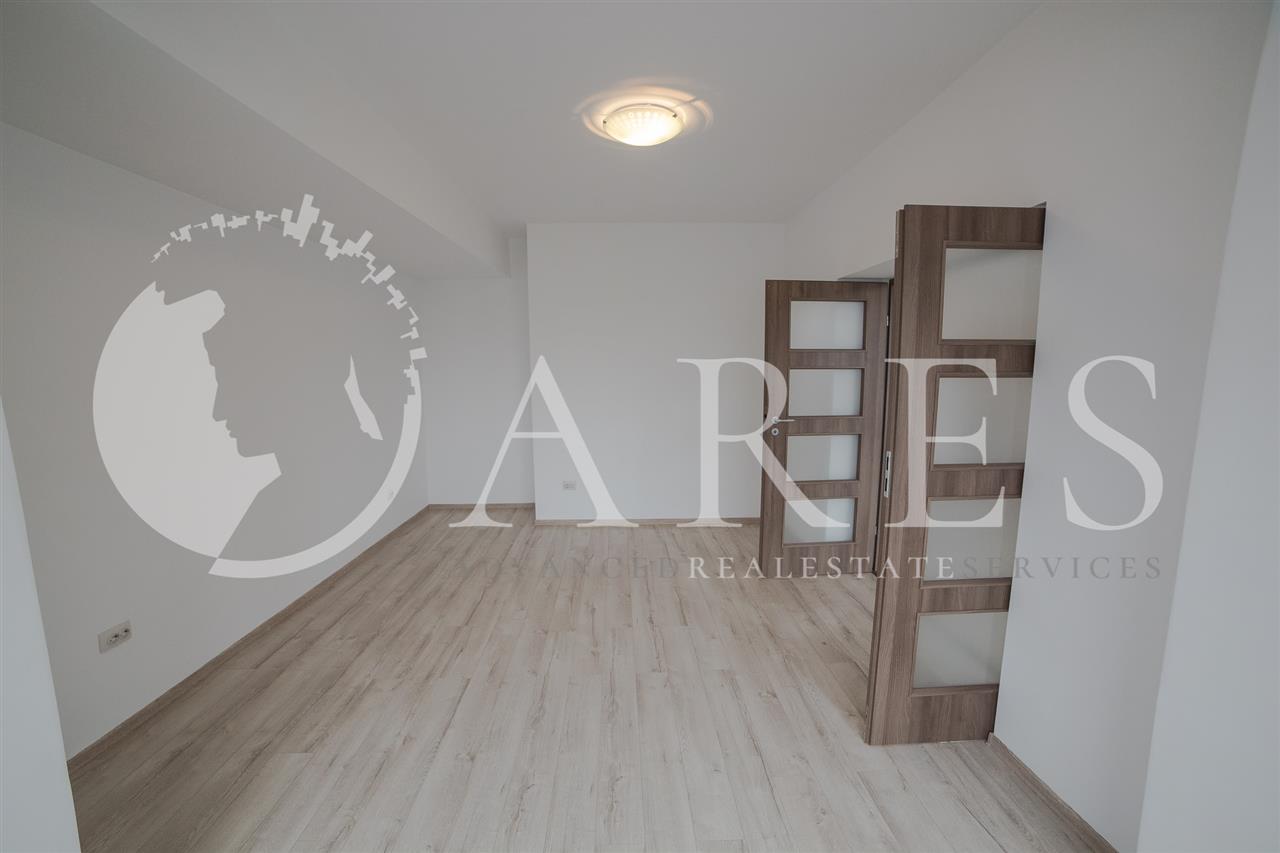 Inchiriere Apartament  3 Camere Calea Victoriei Nemobilat