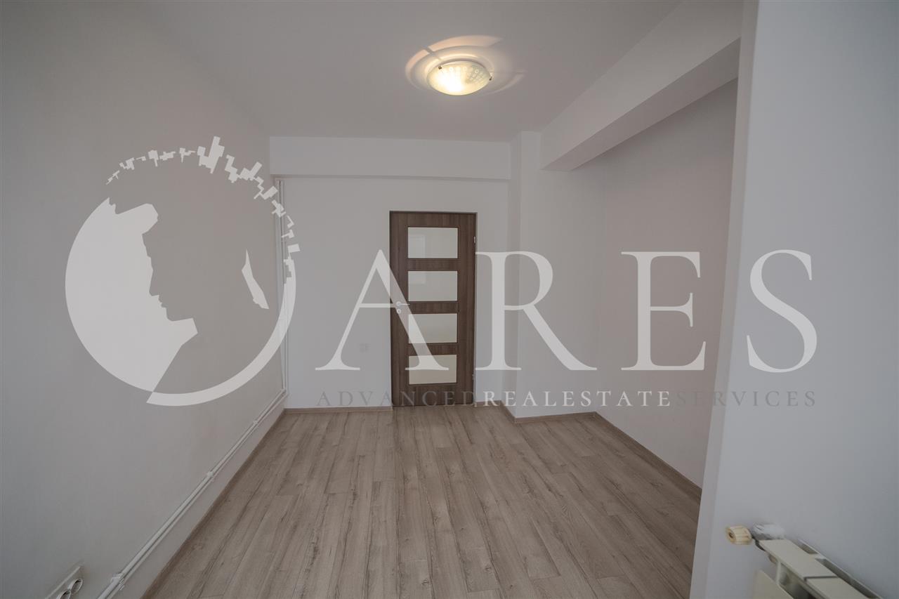 Inchiriere Apartament  3 Camere Calea Victoriei Nemobilat