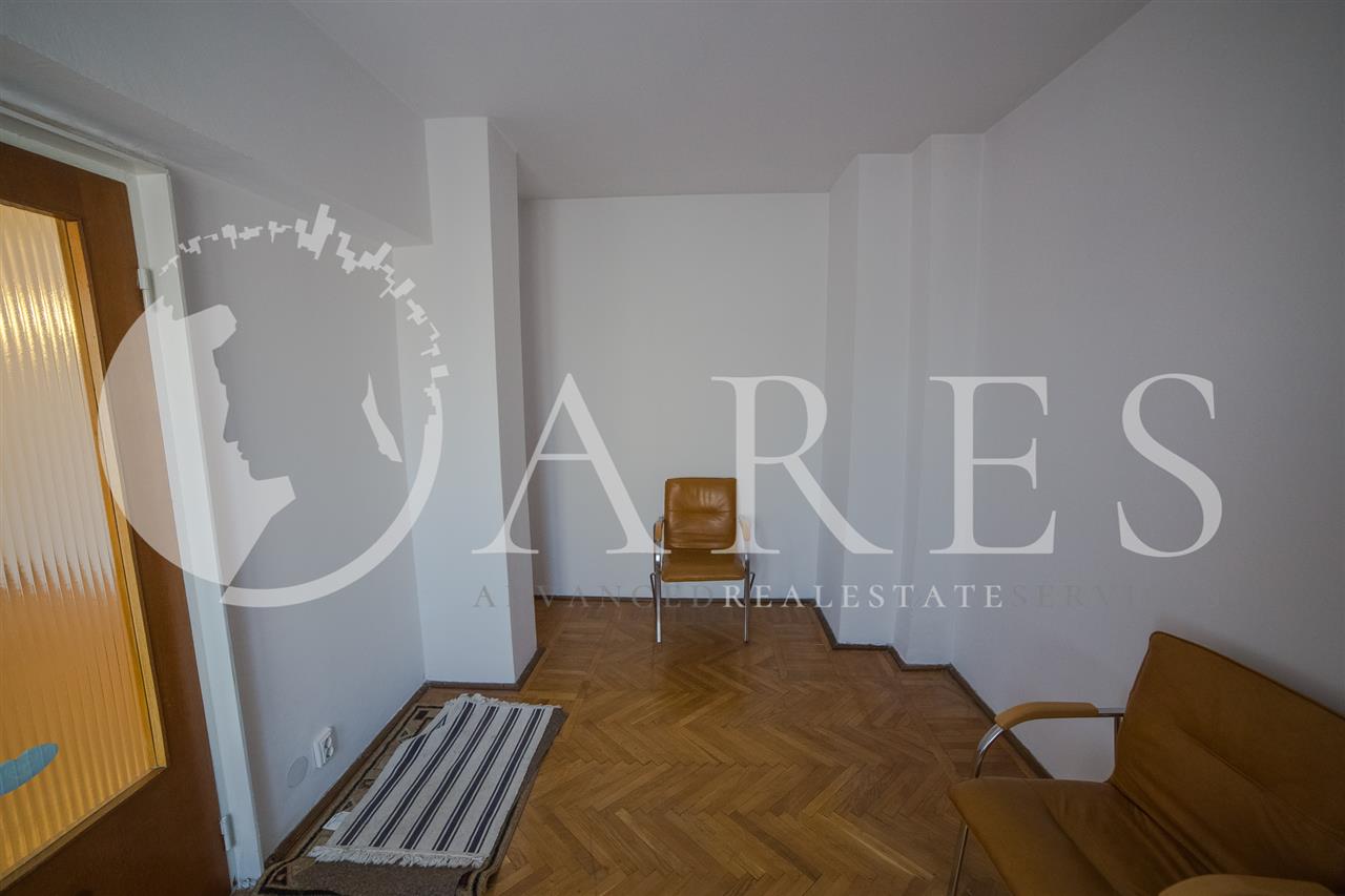 Inchiriere Apartament 4 Camere Romana Ultracentral Nemobilat