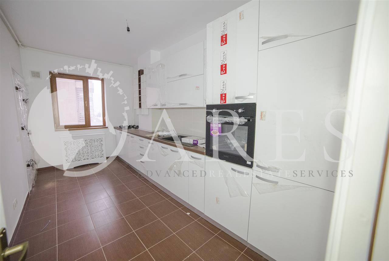 Vanzare Apartament 4 Camere Mihai Bravu