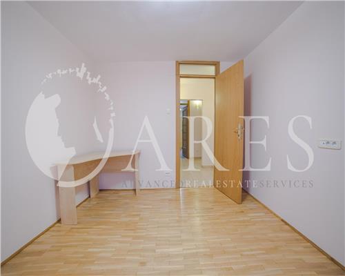 Vanzare Apartament 4 Camere Mall Vitan Mobilat