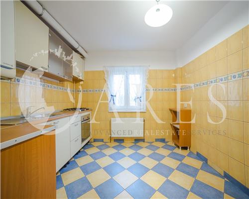 Vanzare Apartament 4 Camere Mall Vitan Mobilat