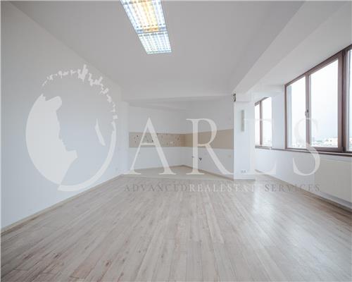 Vanzare Apartament 3 Camere Mall Vitan