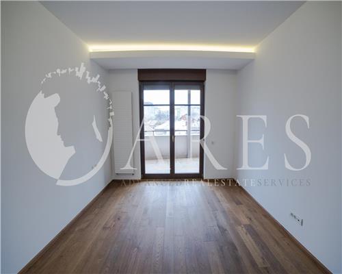 Inchiriere Apartament 4 Camere Romana Penthouse Nemobilat